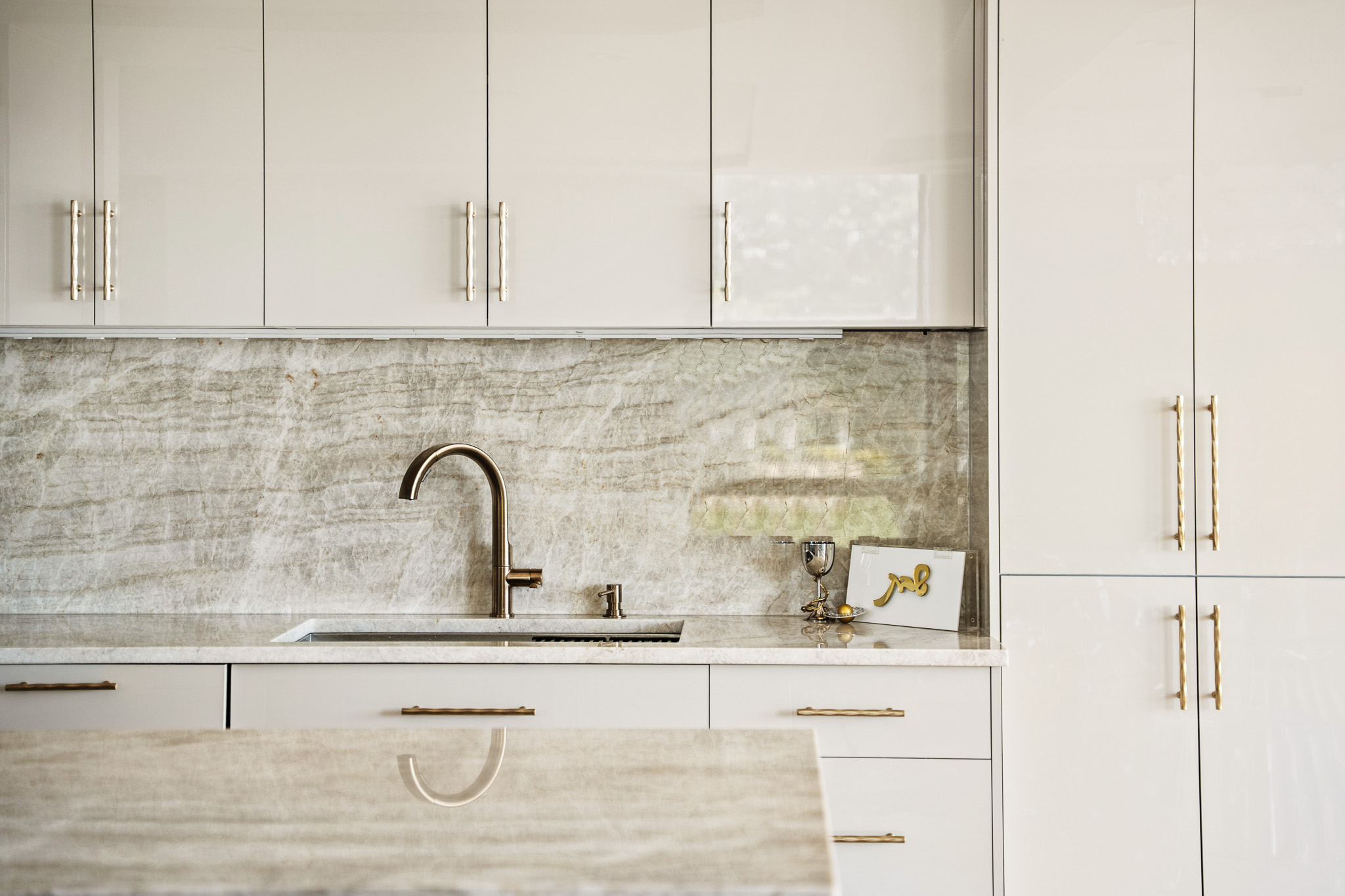 Image from the Beach Channel collection