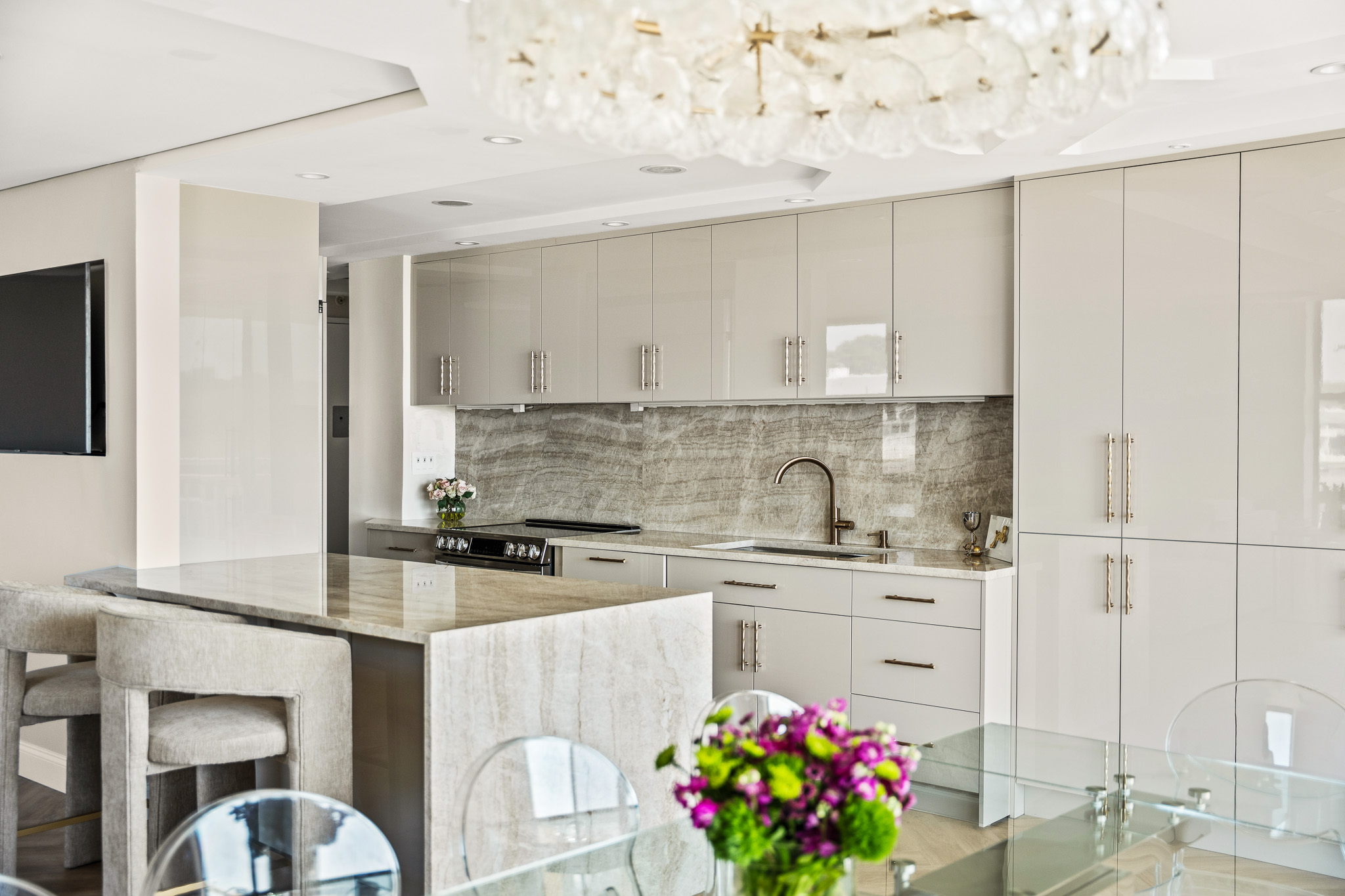 An image from the Beach Channel collection