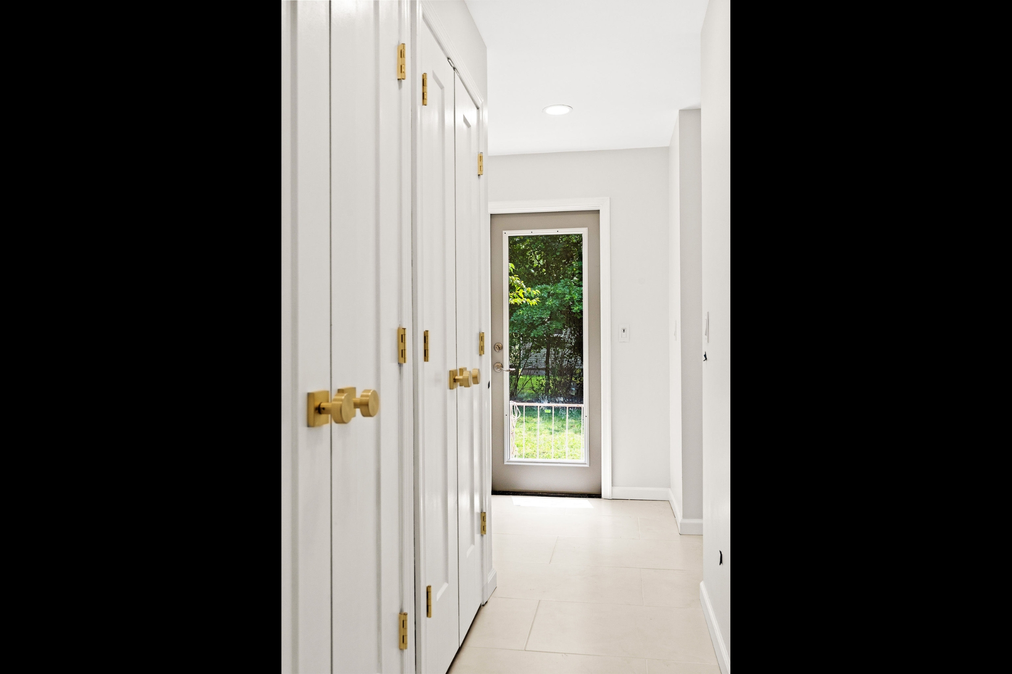 An image from the surrey collection