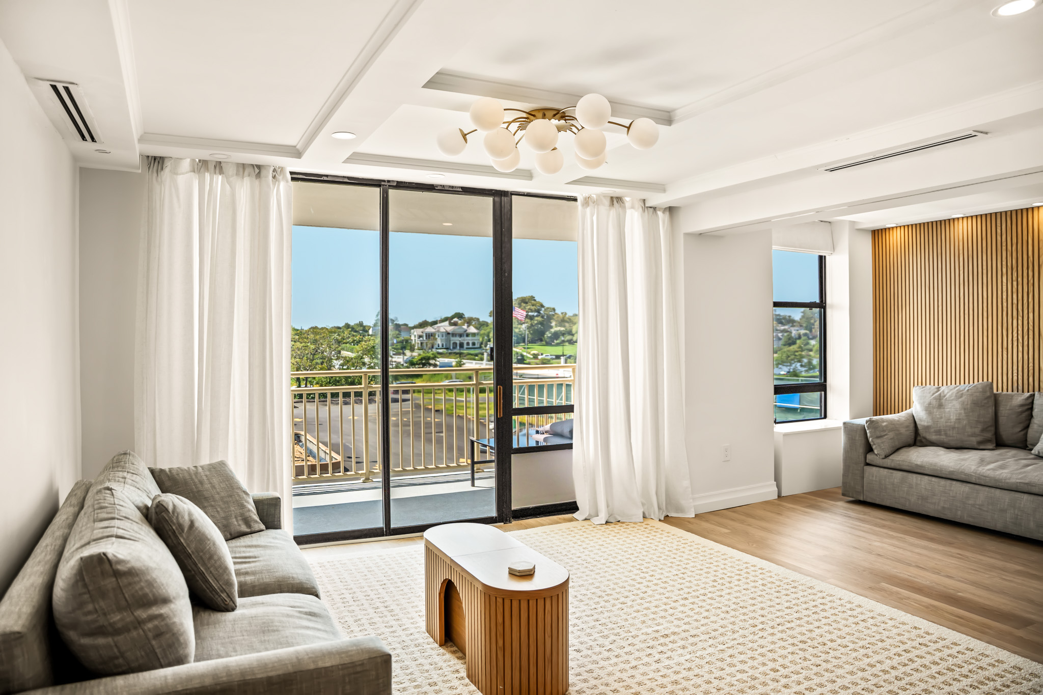 An image from the 209 collection