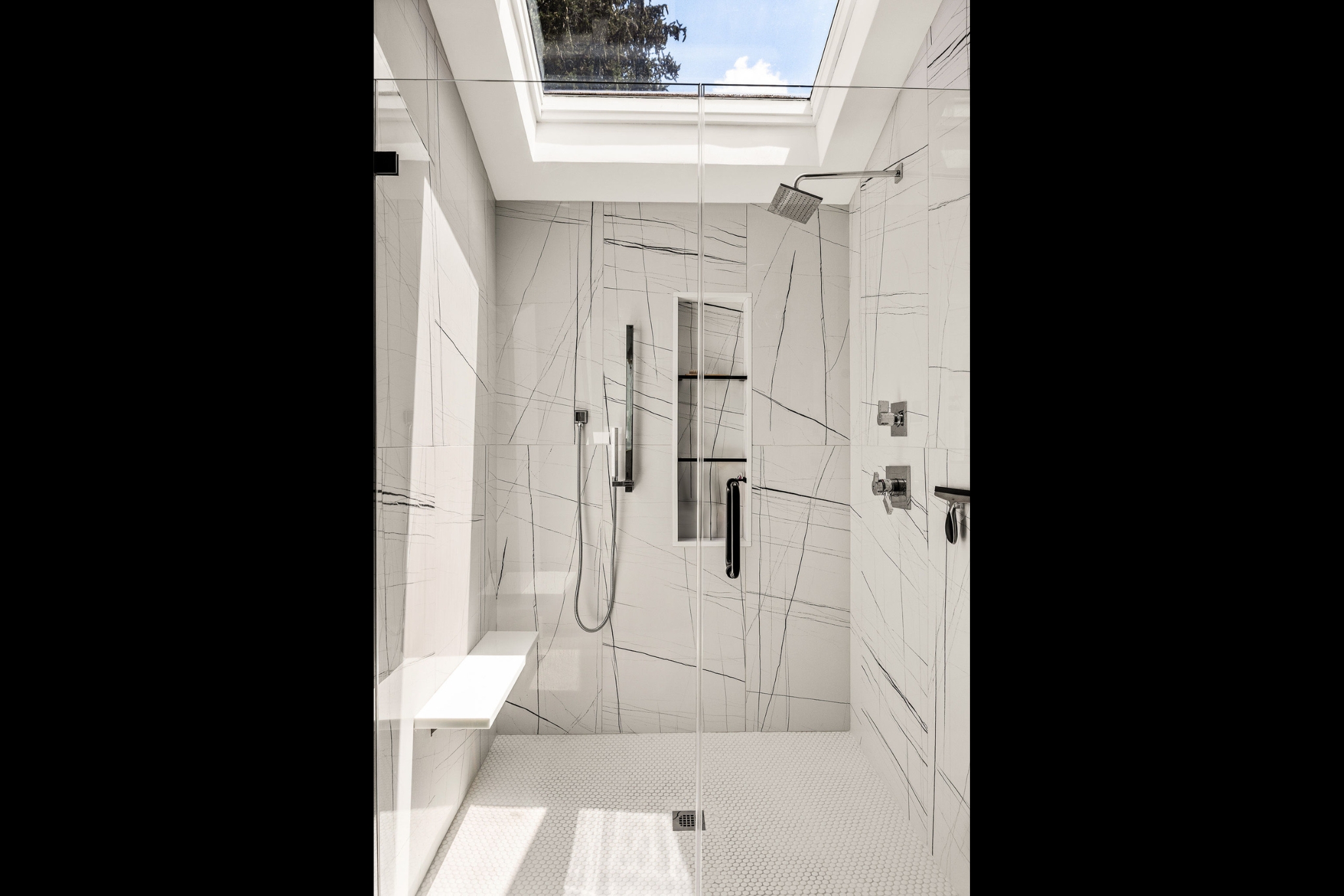 An image from The House Hotel collection